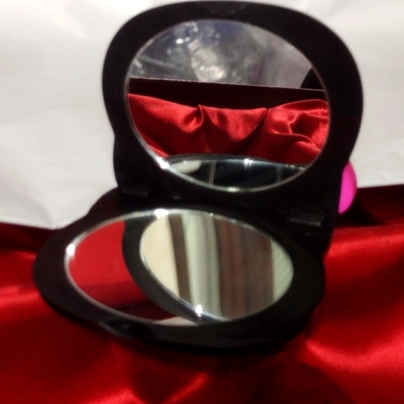 Hello Kitty Polka Dot Pink 💕 Bow Compaq NWT - Picture 2 of 6